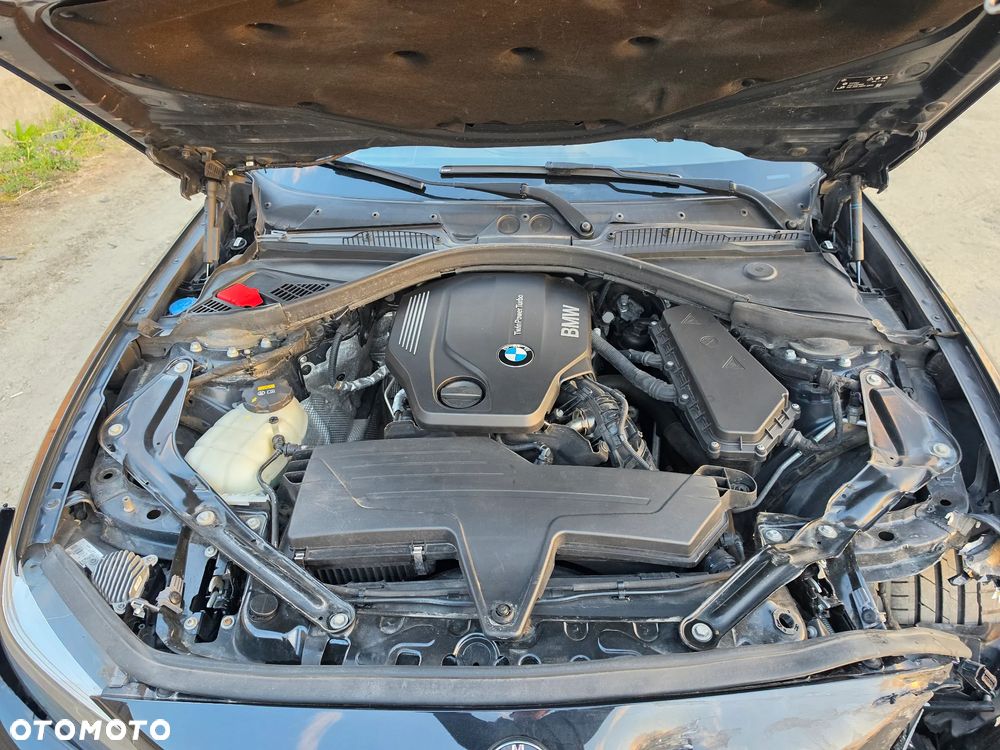 BMW Seria 2 218d M Sport - 28