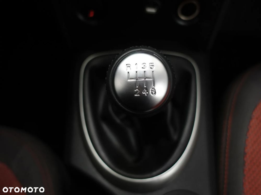 Nissan Qashqai 2.0 4x4 Tekna - 34