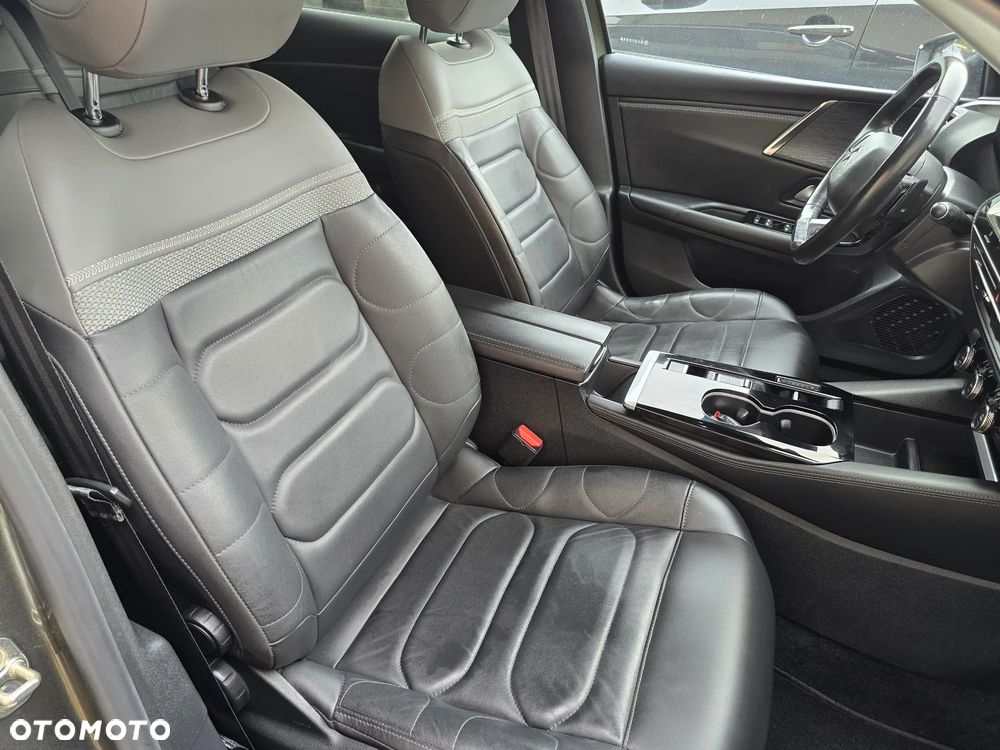 Citroën C5X 1.6 PHEV 225 Plus EAT8 - 23