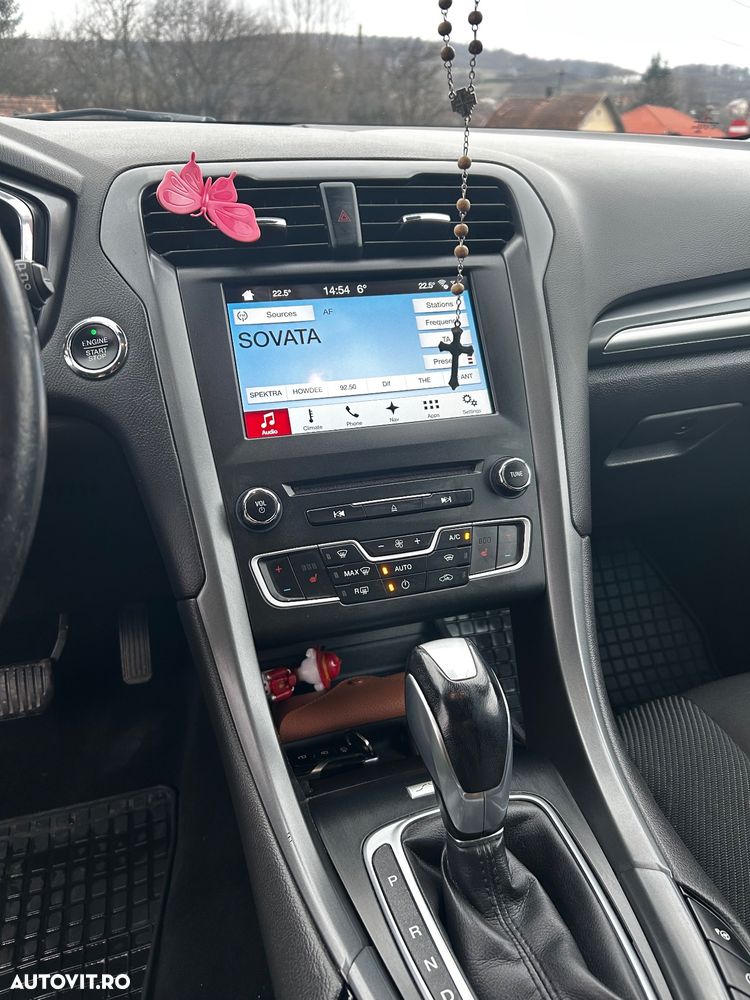 Ford Mondeo 2.0 TDCi Powershift AWD Titanium - 6