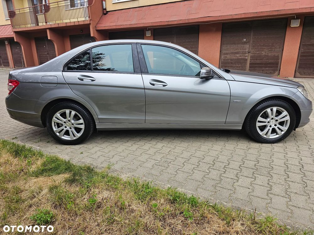 Mercedes-Benz Klasa C 180 Kompressor BlueEFFICIENCY - 8