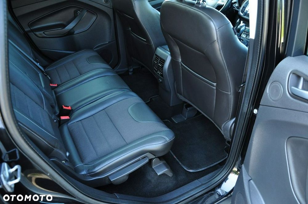 Ford Kuga - 28