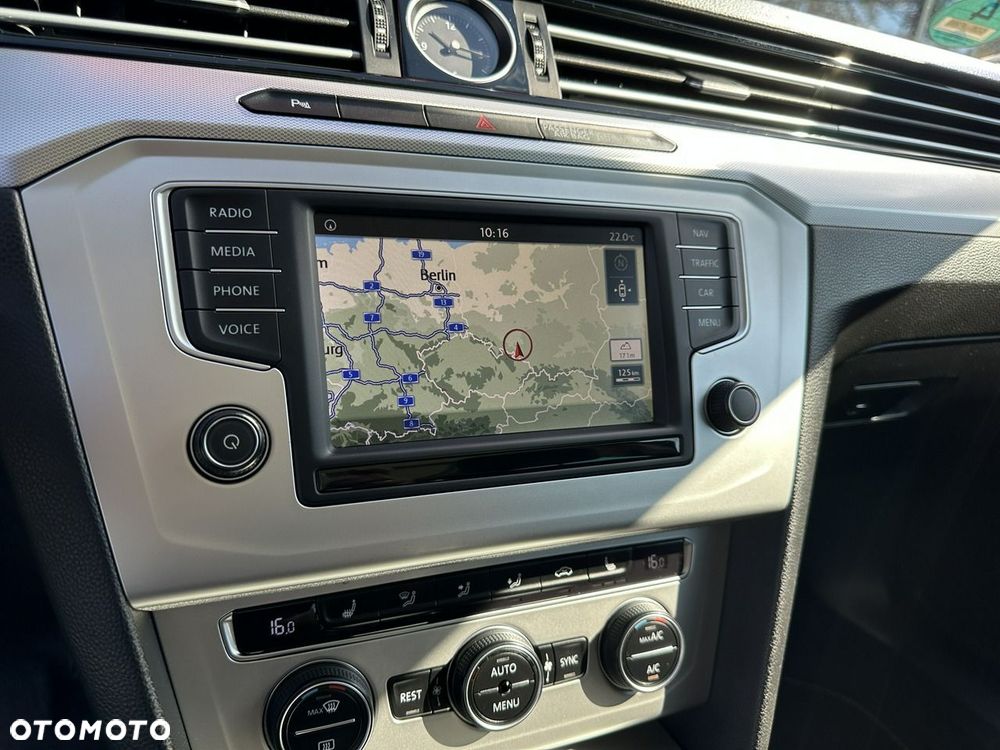 Volkswagen Passat Variant 2.0 TDI BMT Comfortline - 23
