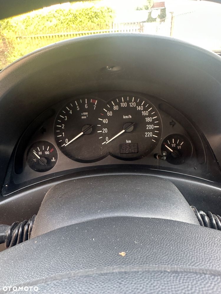 Opel Corsa - 6