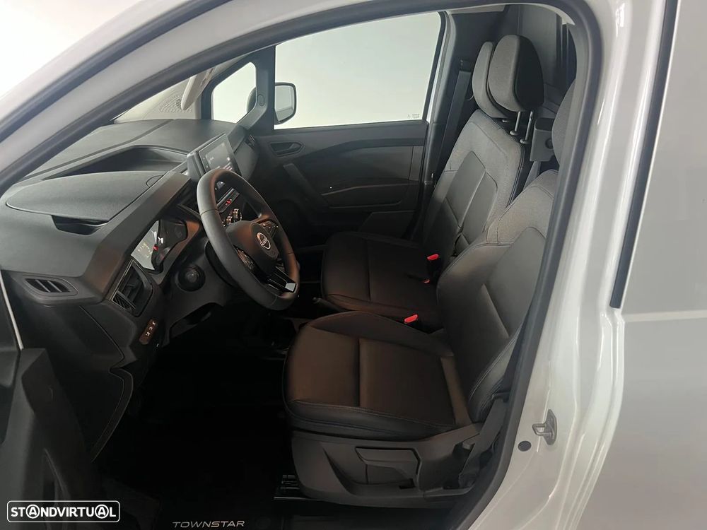 Nissan e-Townstar - 13