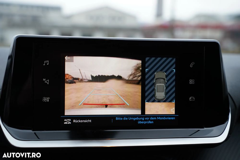 Peugeot 2008 PureTech 130 EAT8 GT Pack - 17