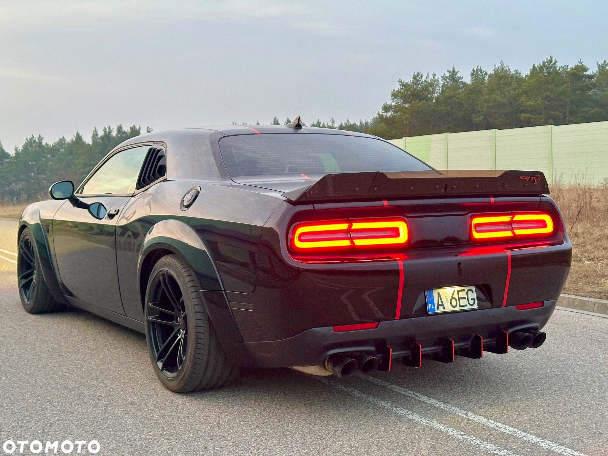 Dodge Challenger 6.2 Redeye Widebody - 23