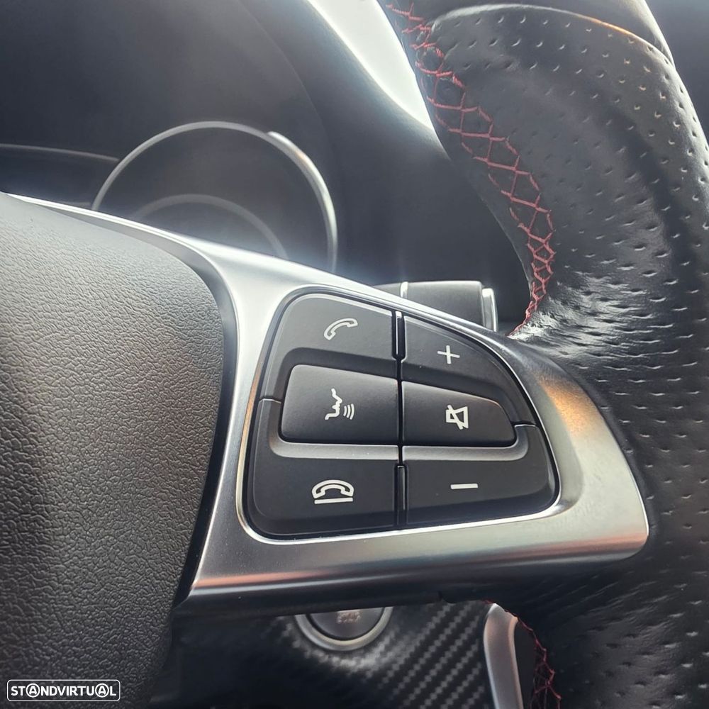 Mercedes-Benz A 180 7G-DCT AMG Line - 22