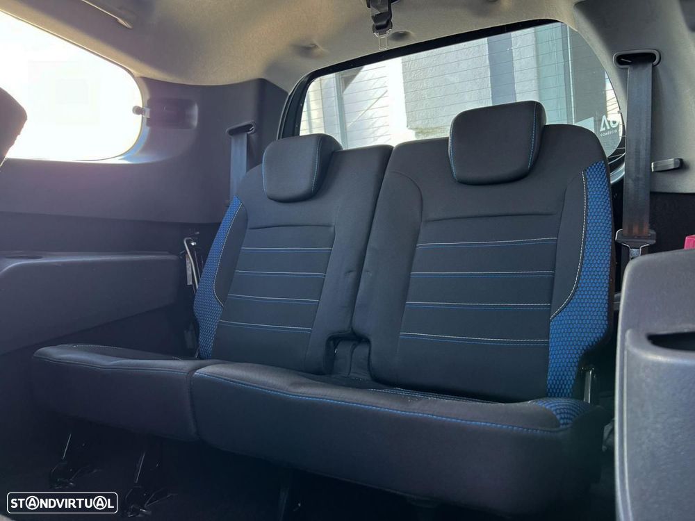 Dacia Lodgy 1.5 Blue dCi Stepway 7L - 6