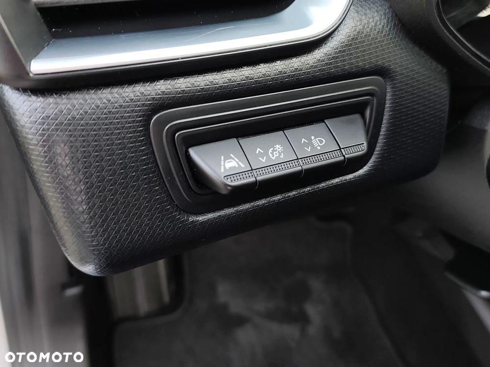 Renault Clio BLUE dCi 100 BUSINESS EDITION - 27