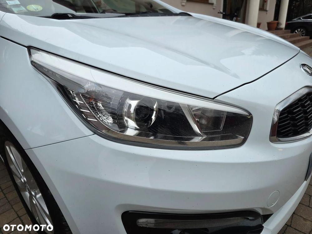 Kia Ceed 1.6 CRDi L Business Line DCT - 12