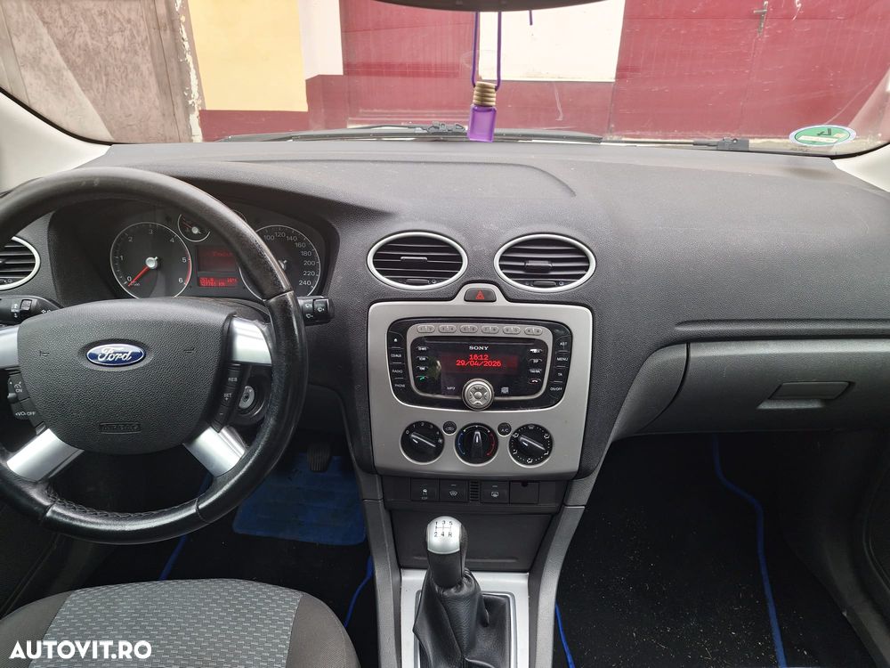 Ford Focus 1.6 TDCi Trend - 8