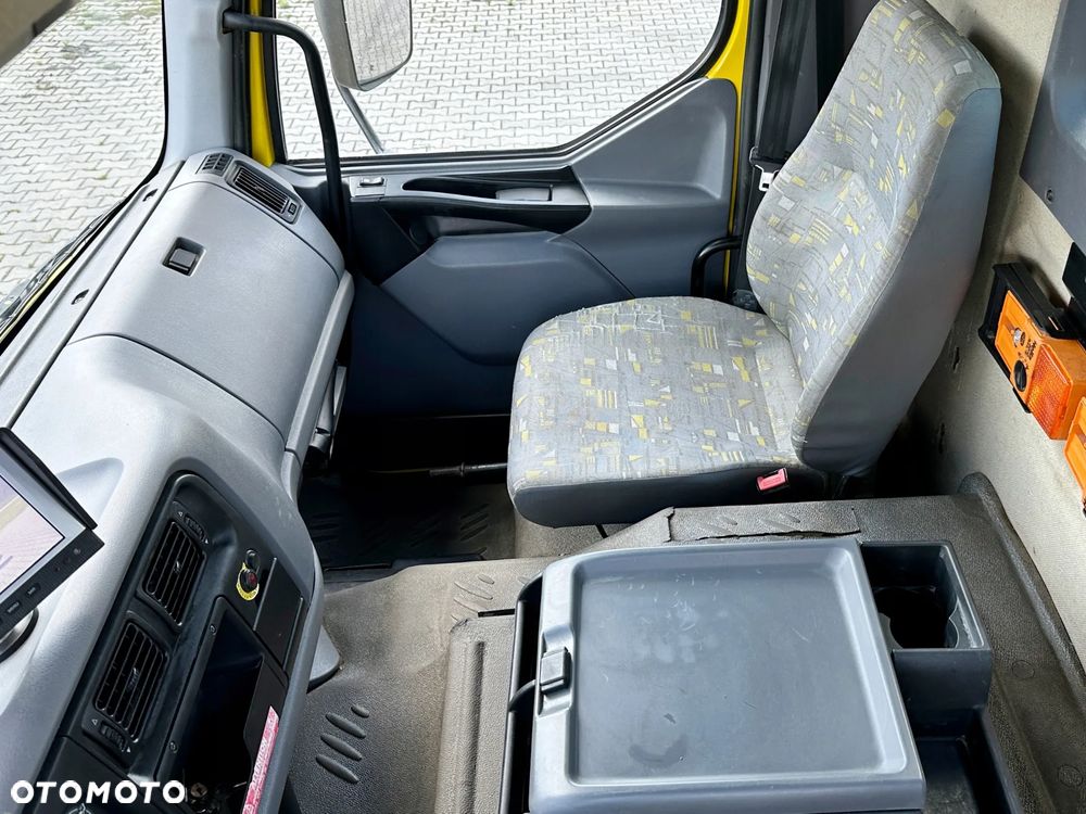 Renault KERAX 370 DCI * PALFINGER PK 30002 C + PILOT + BORDMATIC * 6x6 - 11