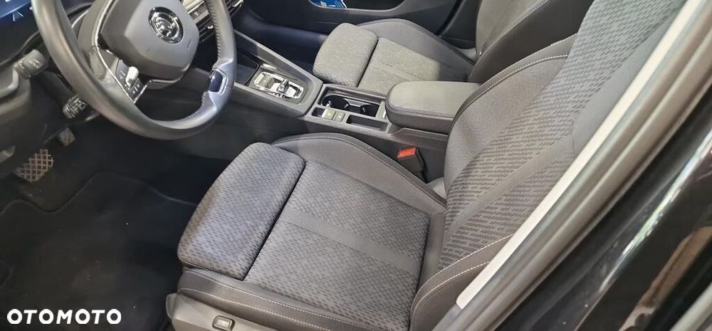 Skoda Octavia 2.0 TDI DSG 4x4 Ambition - 11