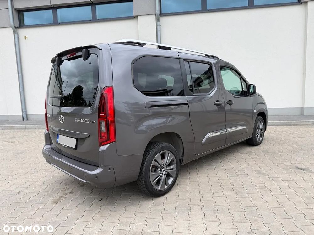 Toyota Proace City Verso Long 1.2 D-4T Family - 11