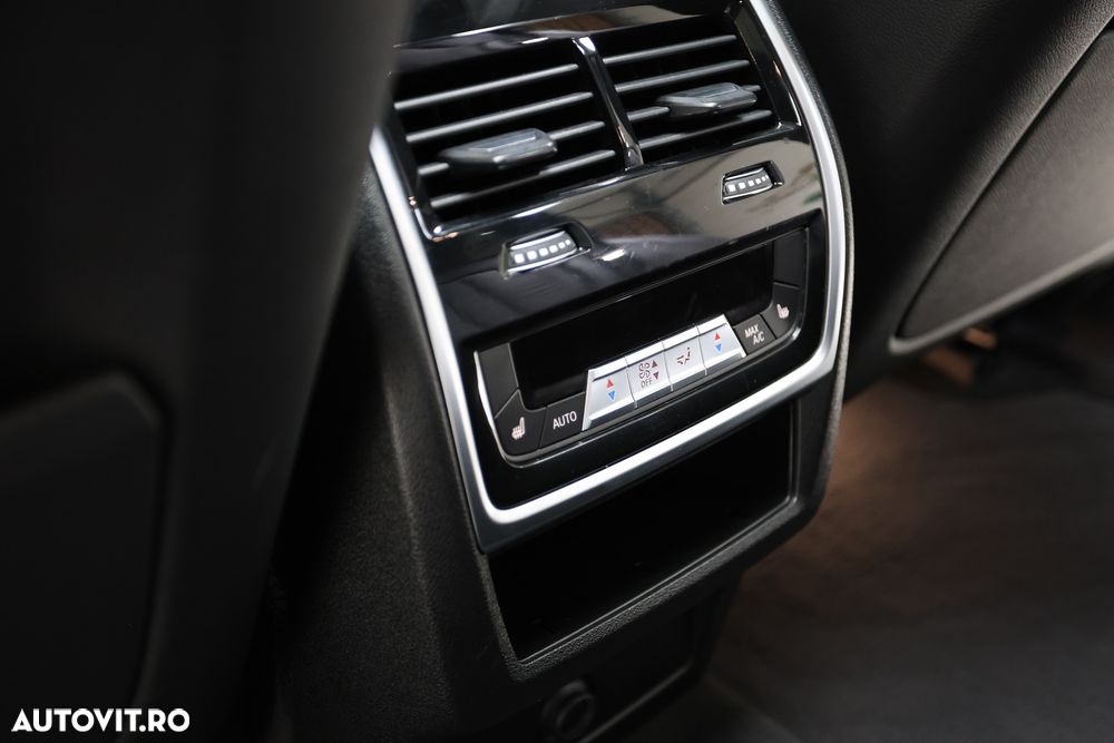 BMW X5 xDrive45e - 18