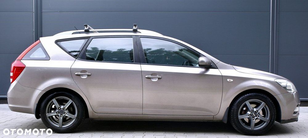 Kia Ceed - 5