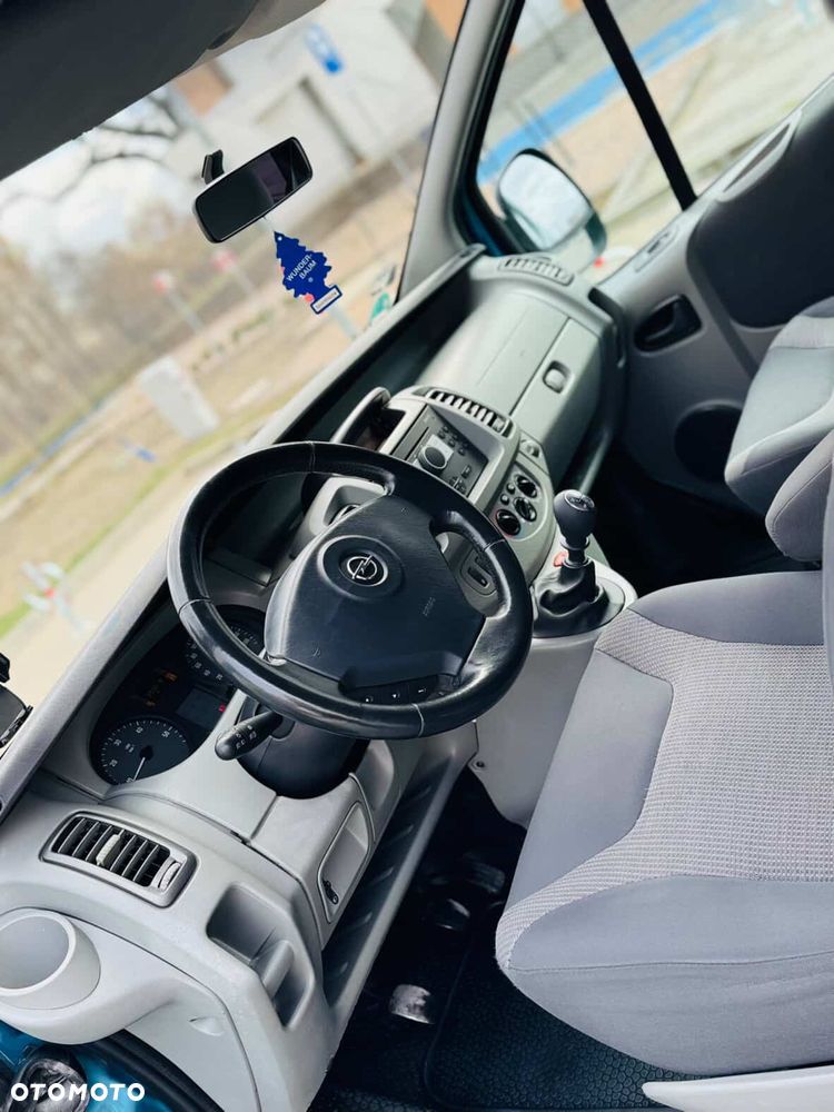Opel Vivaro - 5