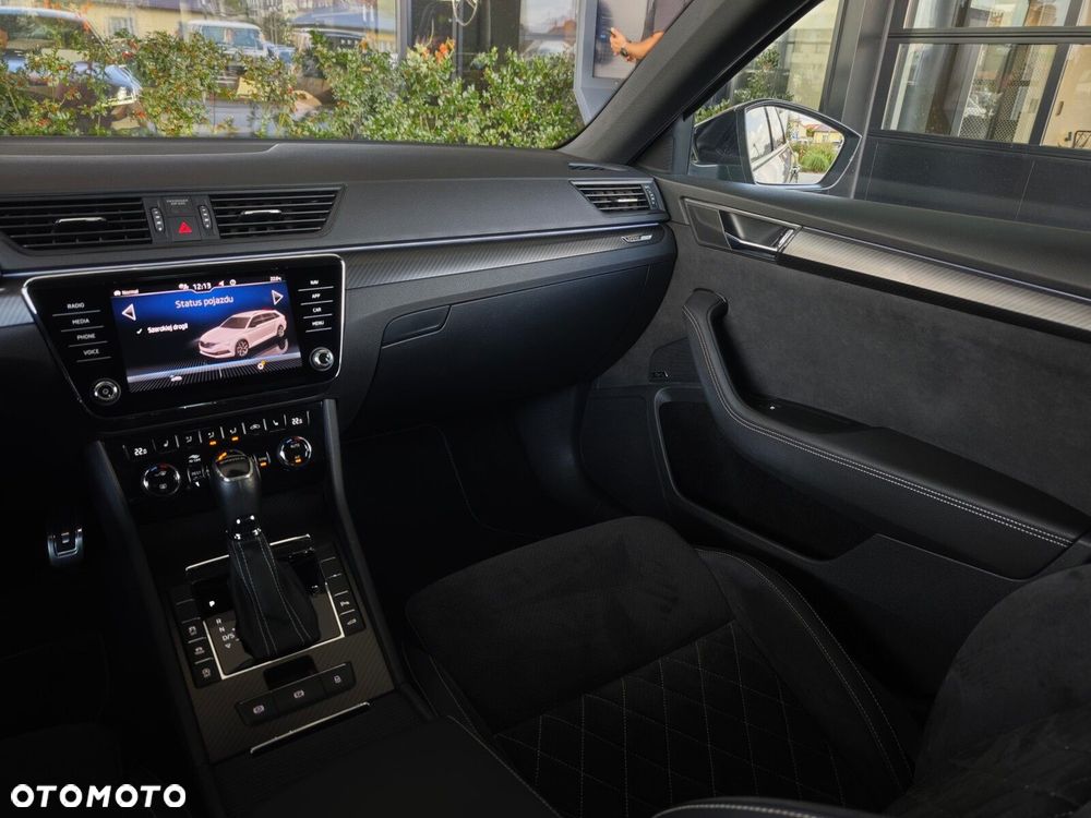 Skoda Superb 2.0 TDI SCR Sportline DSG - 17