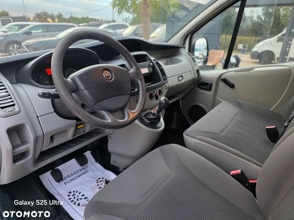 Opel Vivaro - 30