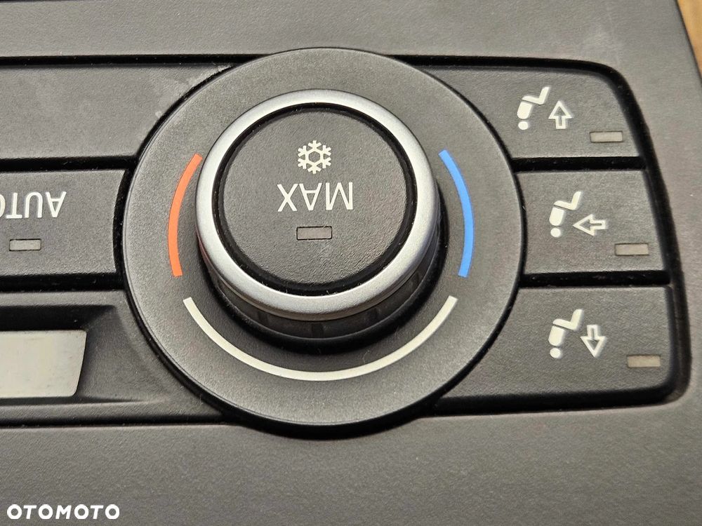 Klimatronik Panel Sterowania Nawiewu Klimatyzacji Ramka Dekor BMW 3 E90 E91 Europa 2009r - 30