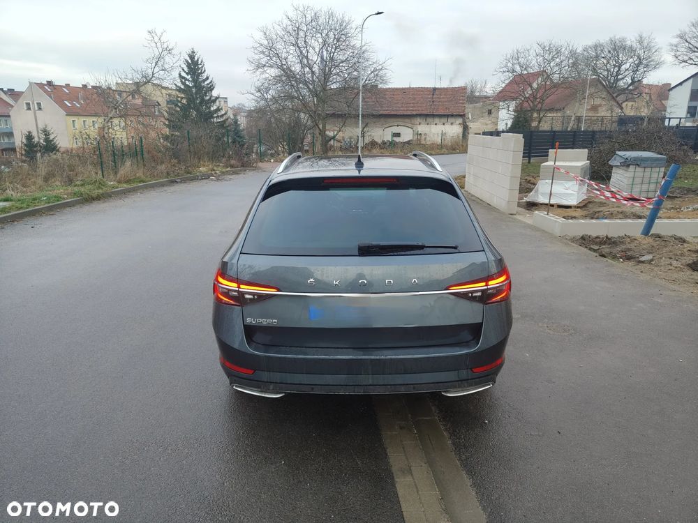Skoda Superb 2.0 TDI SCR L&K DSG - 5