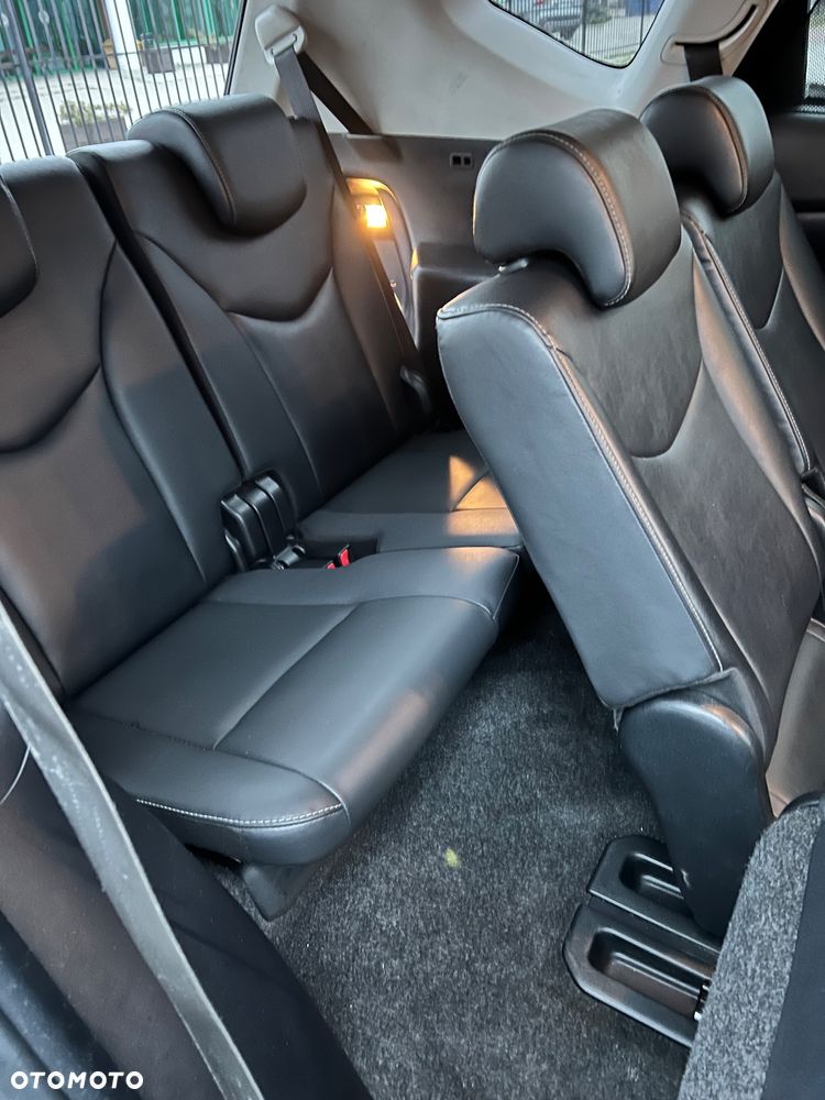 Toyota Prius+ (Hybrid) Comfort - 34