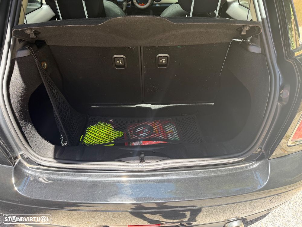 MINI 3 Portas Cooper D - 8