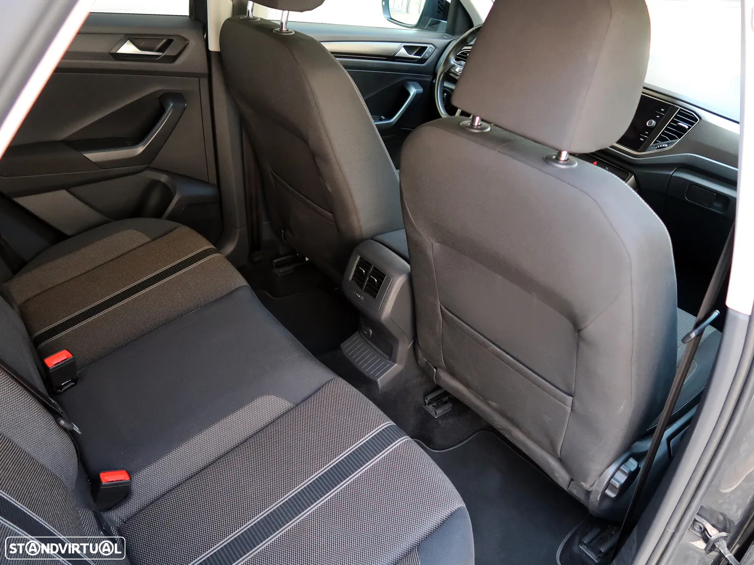 VW T-Roc 1.6 TDI Sport - 17