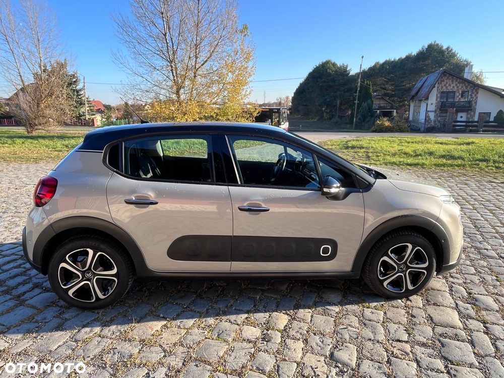 Citroën C3 1.2 PureTech Shine EAT6 - 2