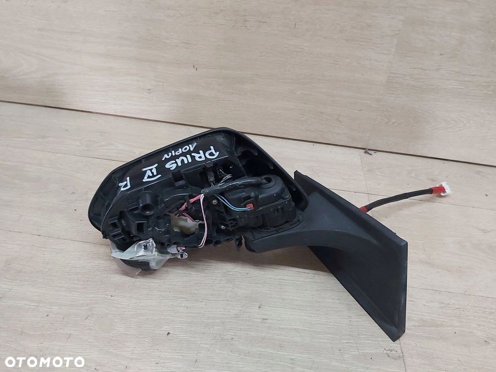 Toyota Prius IV 1,8 xw50 Lusterko prawe 10 pin asystent parkowania UK - 3
