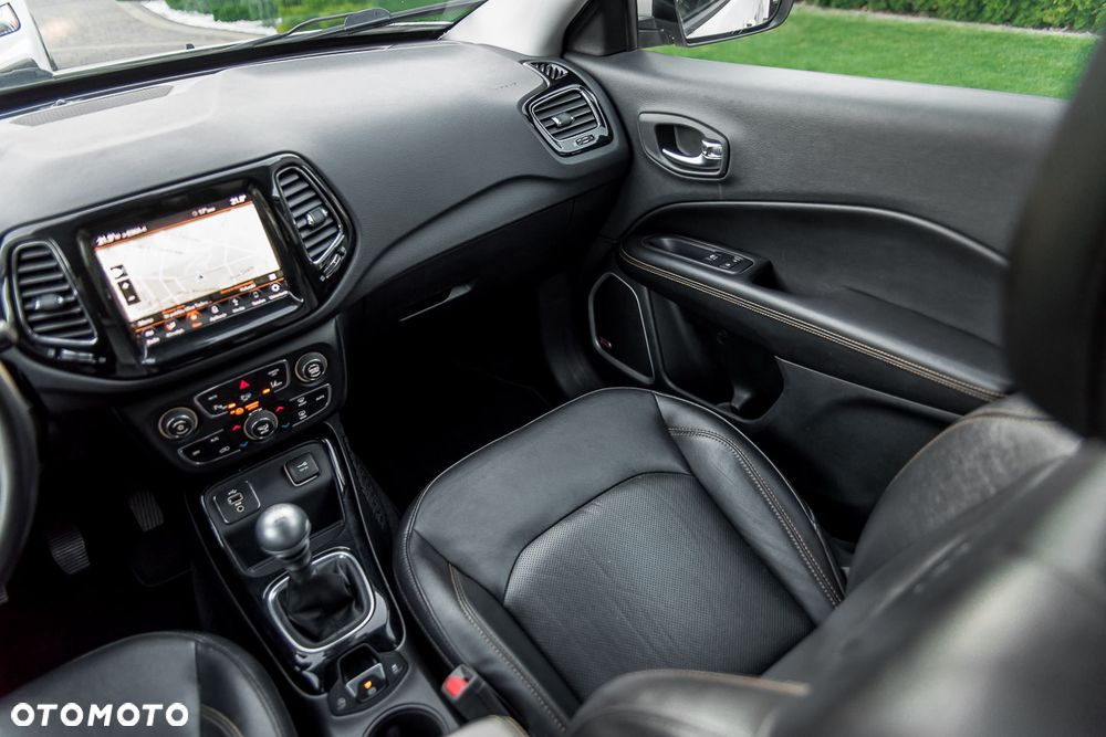 Jeep Compass 1.4 TMair Limited FWD S&S - 30
