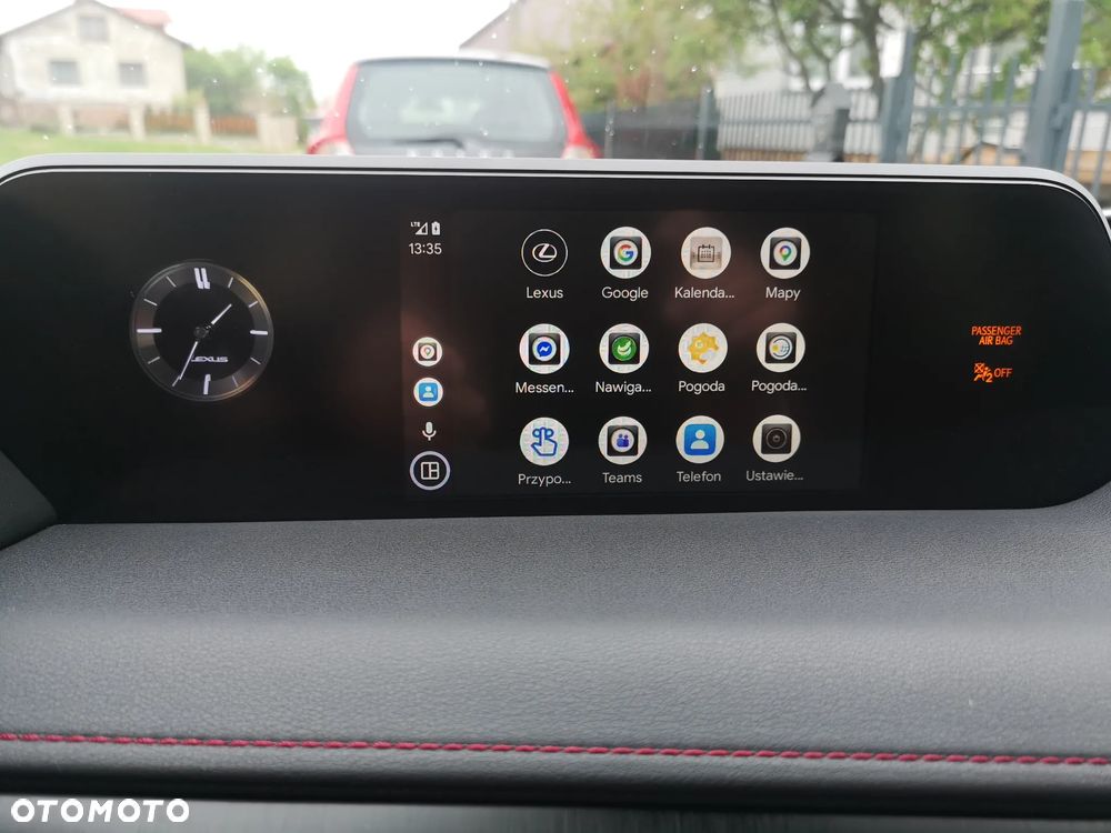 Lexus UX - 33