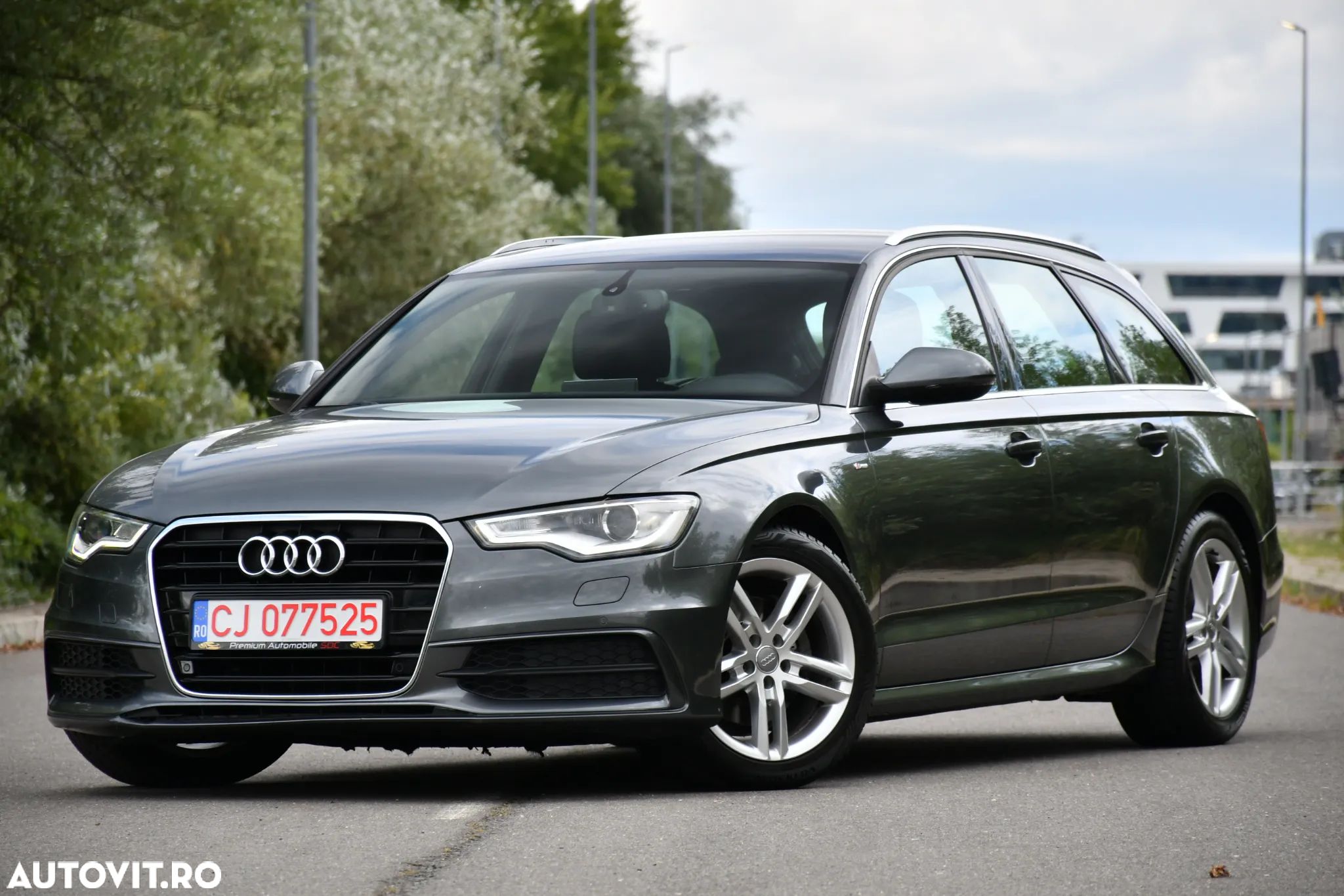 Audi A6 Avant 2.0 TDI Ultra S tronic - 1