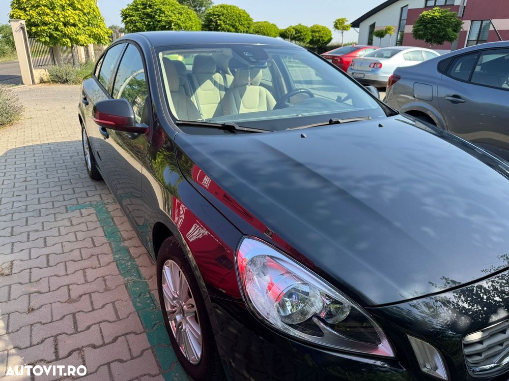Volvo S60 DRIVe Start-Stop Kinetic - 1