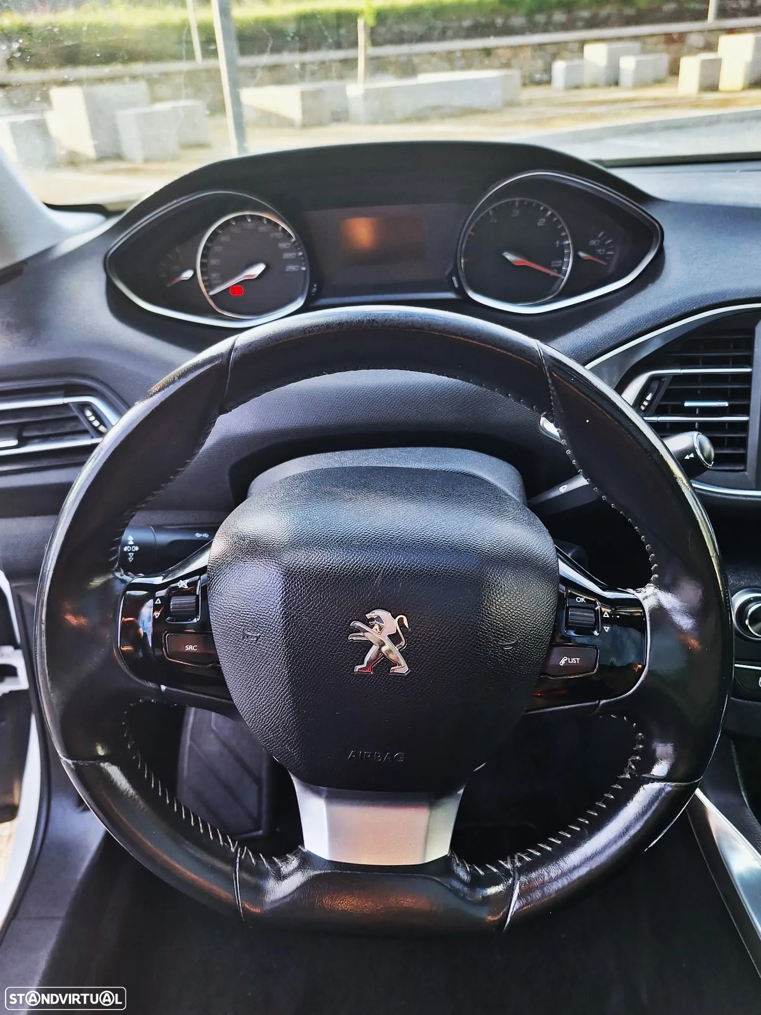 Peugeot 308 SW 1.6 e-HDi Allure J17 - 10