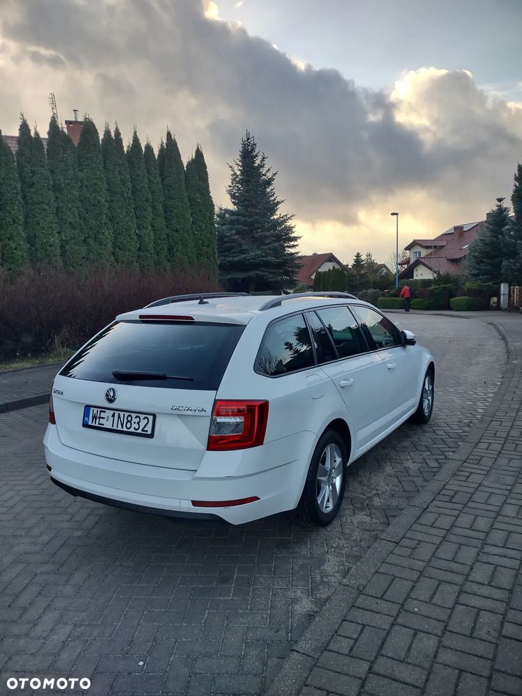 Skoda Octavia 1.6 TDI SCR Ambition - 5