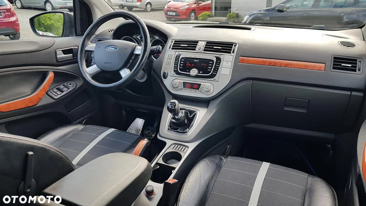 Ford Kuga 2.0 TDCi 4x4 Titanium - 19