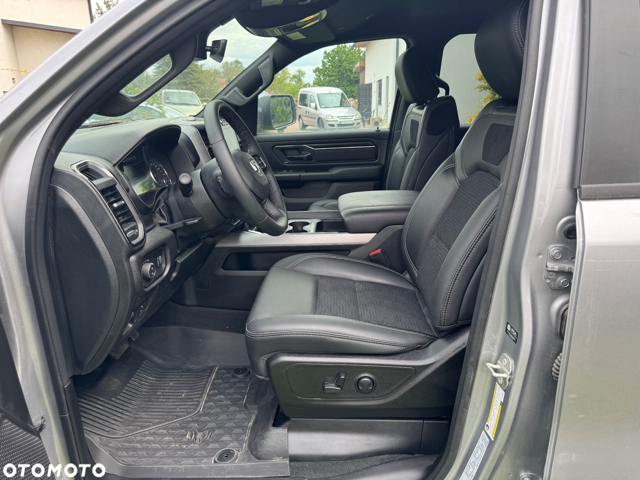 Dodge RAM 1500 5.7 4x4 - 29