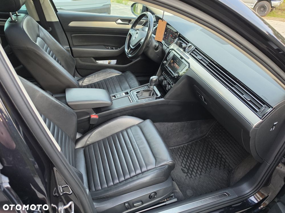 Volkswagen Passat - 5
