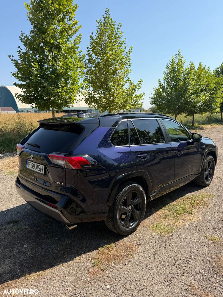 Toyota RAV4 - 3