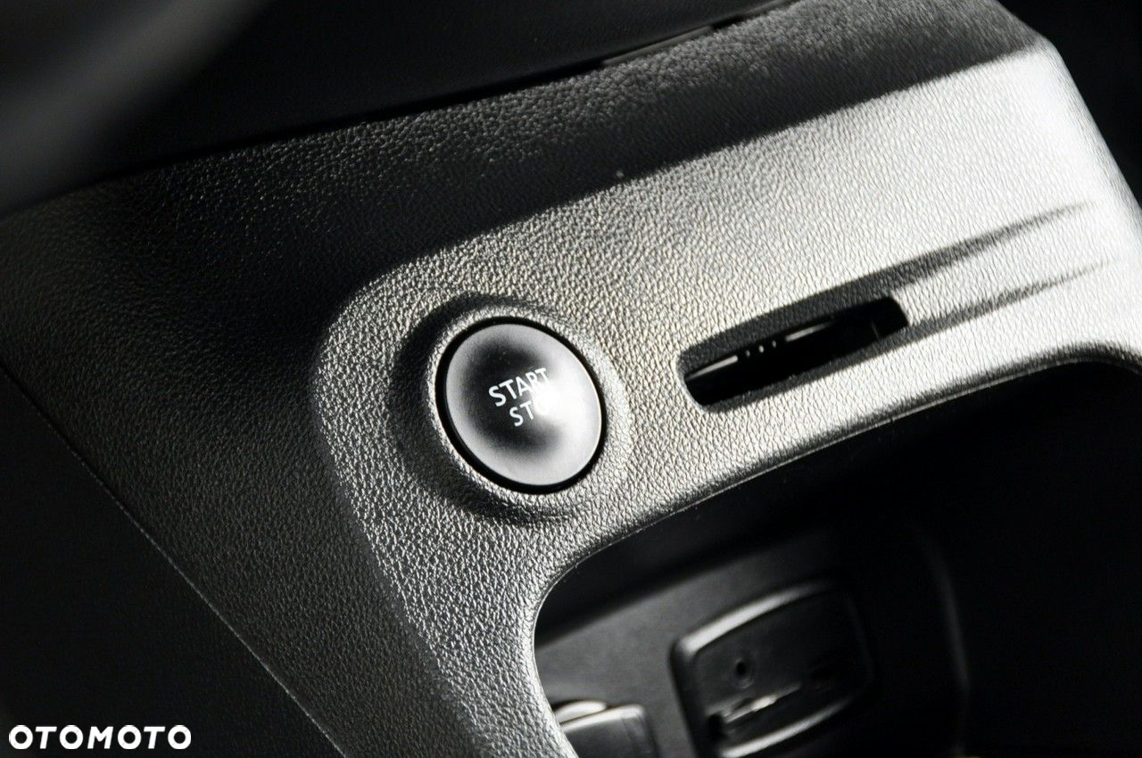 Renault Captur - 36