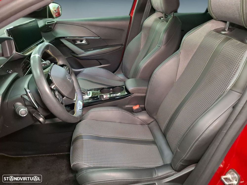 Peugeot 208 1.2 PureTech GT EAT8 - 11