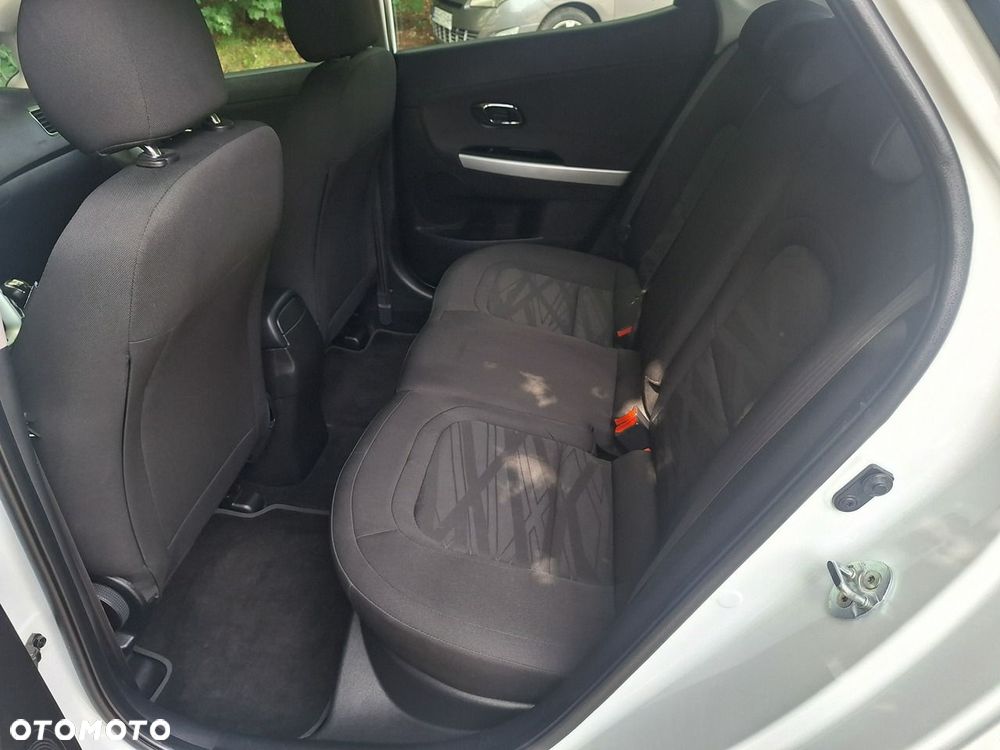 Kia Ceed - 16