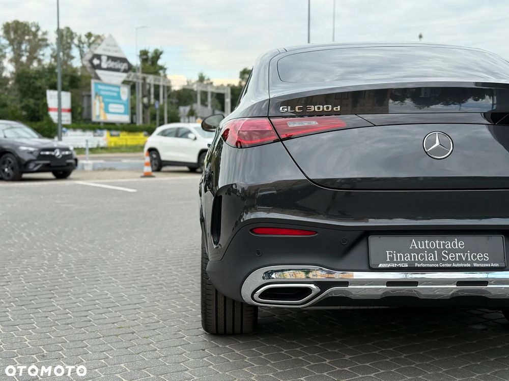 Mercedes-Benz GLC 300 d 4Matic 9G-TRONIC Edition AMG Line - 21