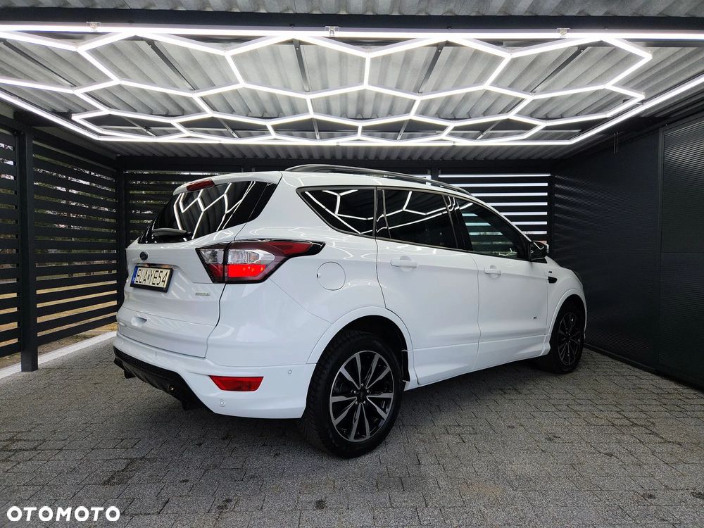 Ford Kuga - 26