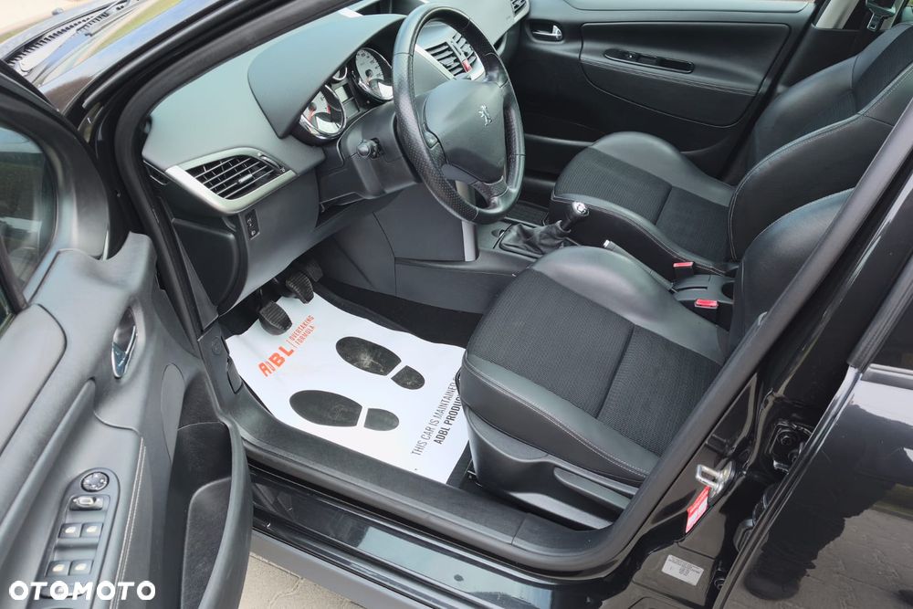 Peugeot 207 120 VTi Sport - 15