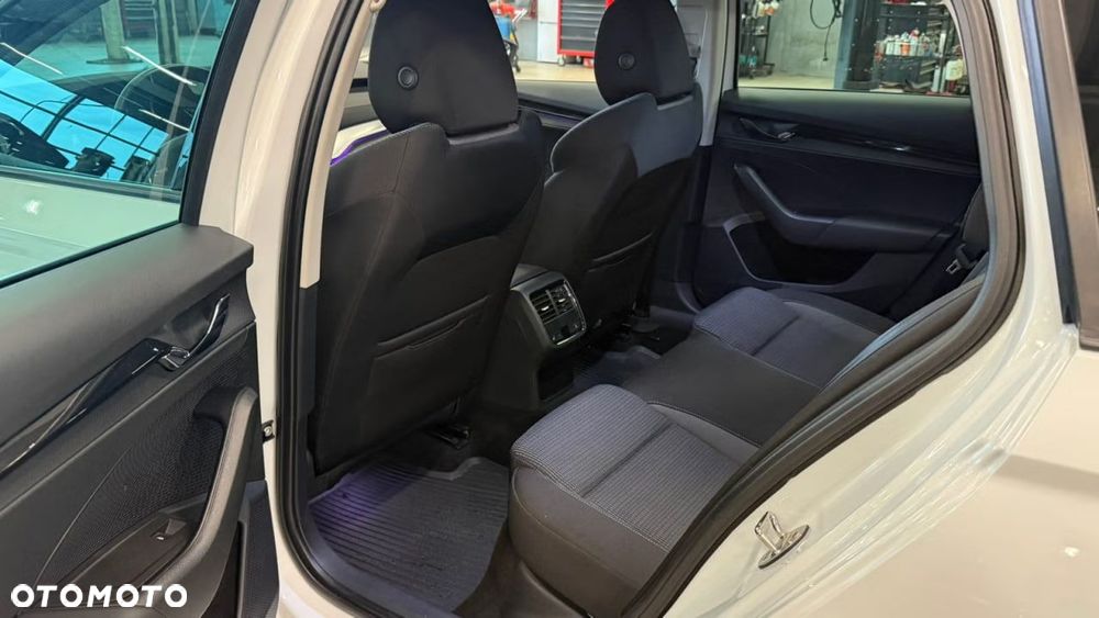 Skoda Octavia 1.4 TSI DSG Ambition - 19