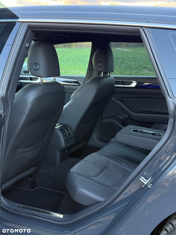 Volkswagen Arteon 2.0 TSI 4Motion R DSG - 15