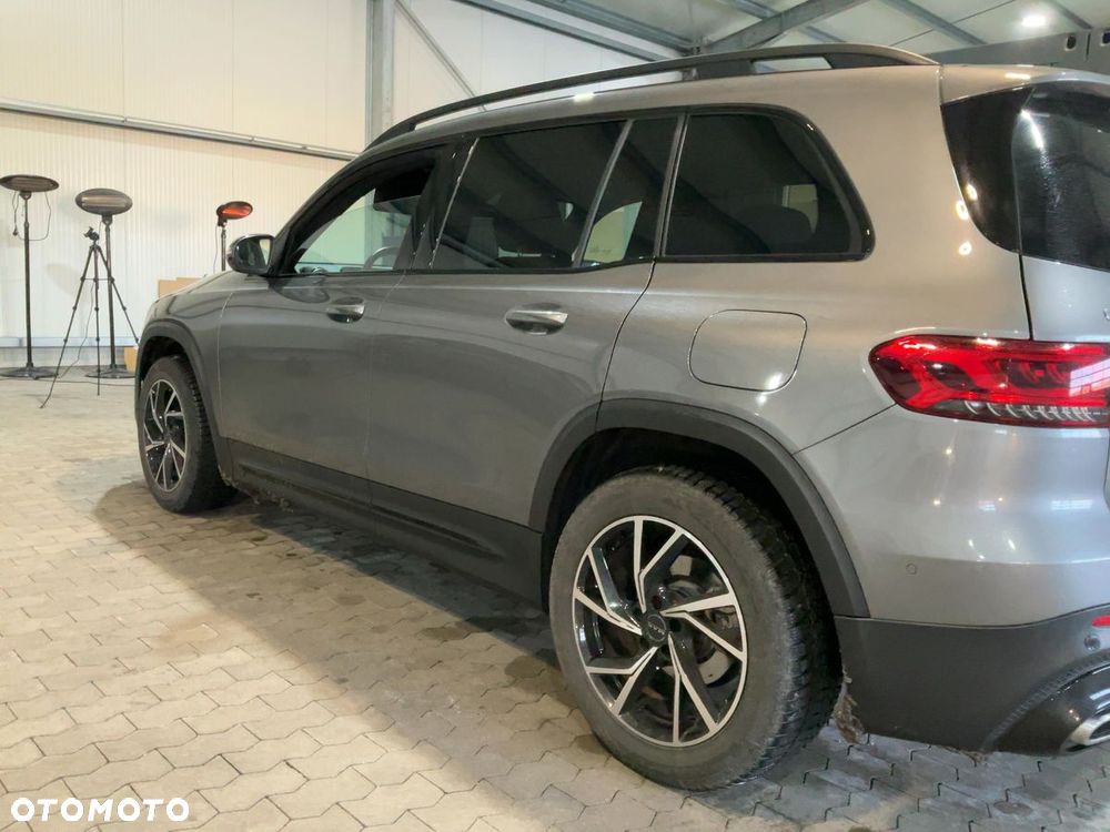 Mercedes-Benz GLB 200 d AMG Line 8G-DCT - 2